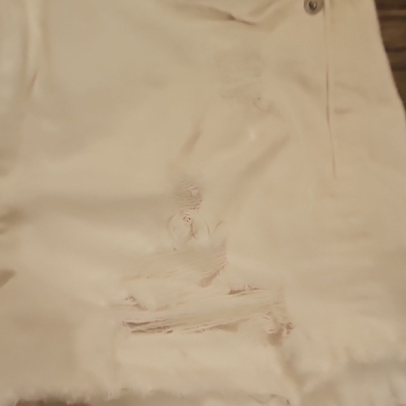 Express White Distressed Jean Shorts - Picture 10 of 11